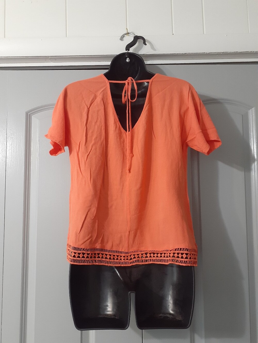 Fun 2 Fun Orange Crochet V-Neck Top - Picture 3 of 3